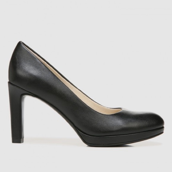 LifeStride Julia Platform Pump in black - Picture 2 of 16